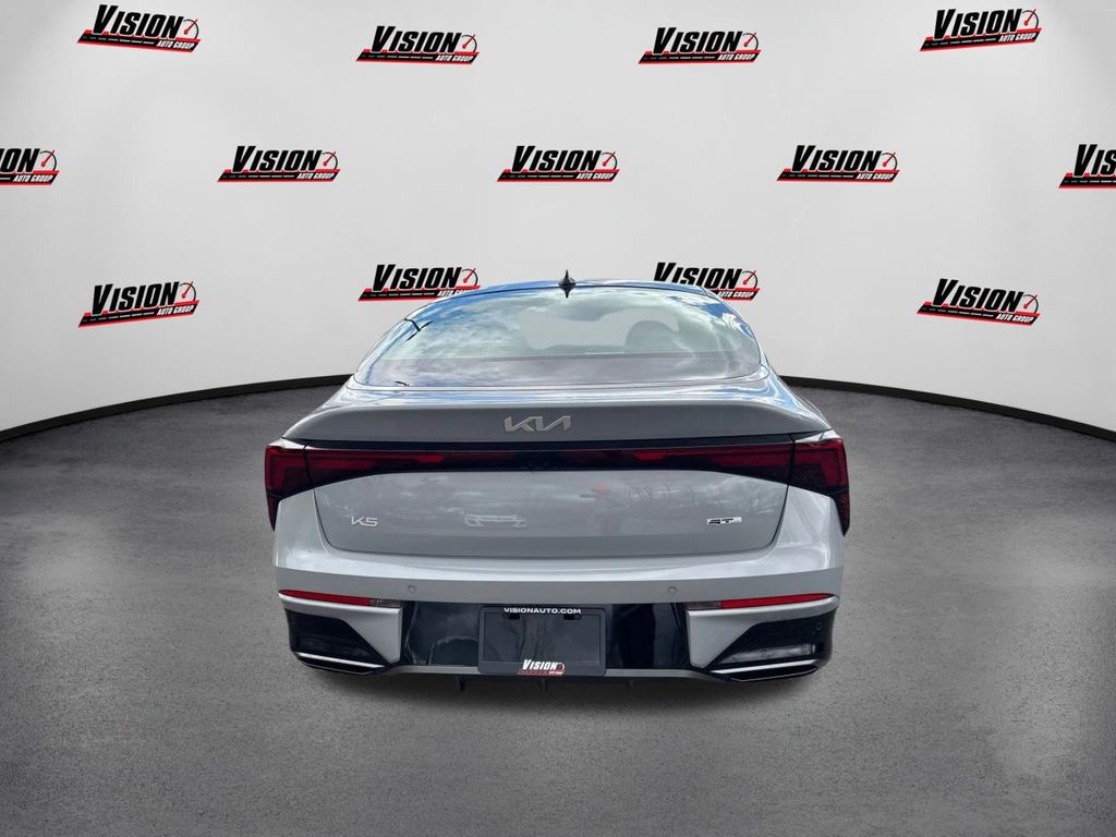 2026 Kia K5 GT-Line photo 4