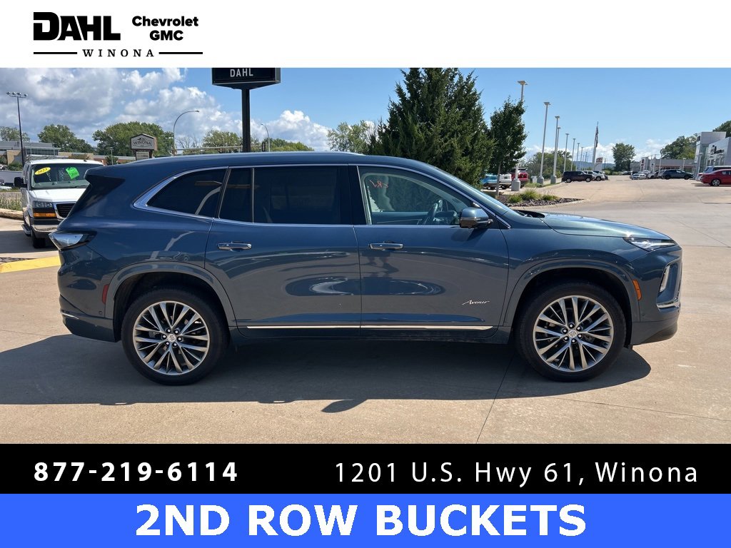 2025 Buick Enclave Avenir photo 10