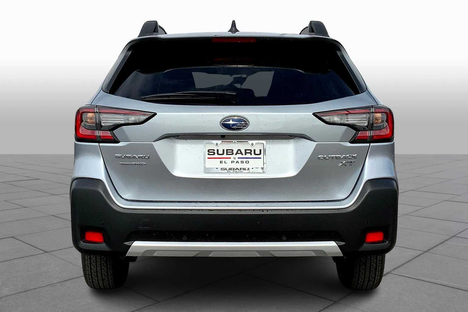 2025 Subaru Outback Limited XT photo 4