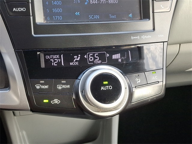2012 Toyota Prius V Three photo 15