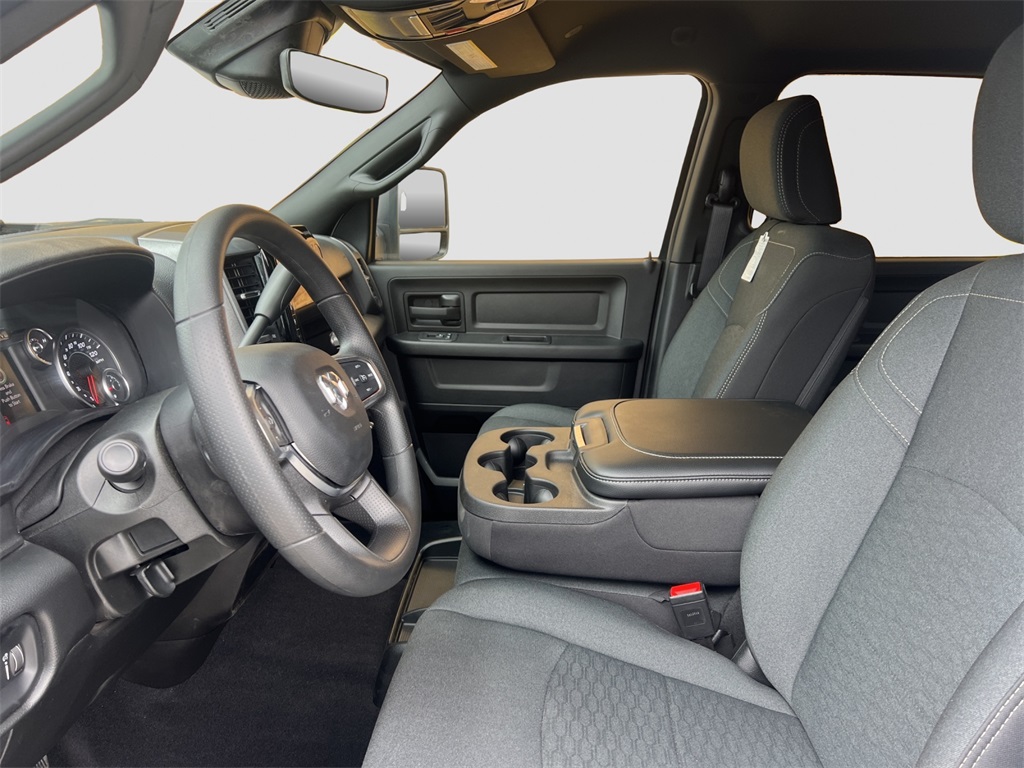 2025 Ram 2500 Tradesman photo 6