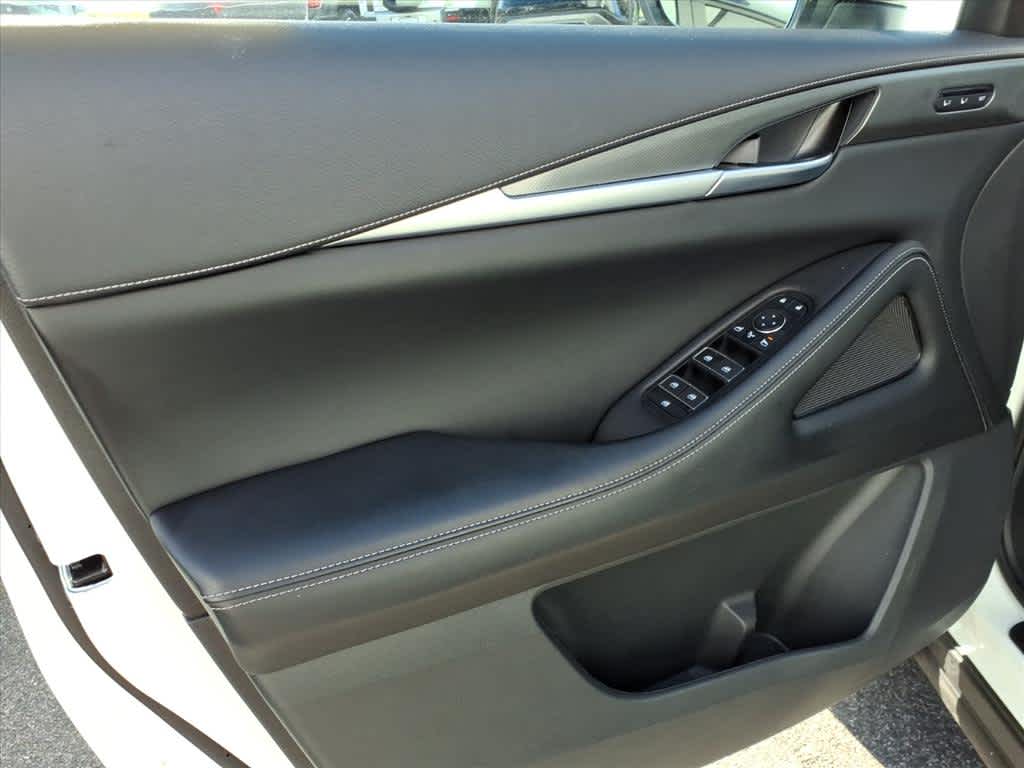 2024 Infiniti QX60 Luxe photo 9