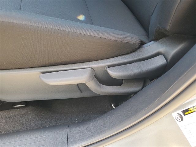 2025 Nissan Kicks Play S photo 12