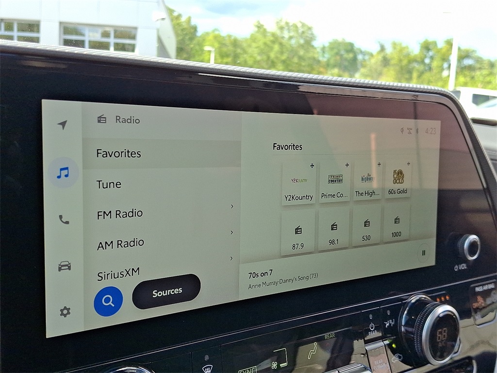 2024 Toyota Highlander Platinum photo 19