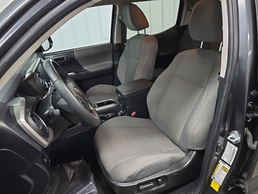 2022 Toyota Tacoma SR5 V6 photo 29