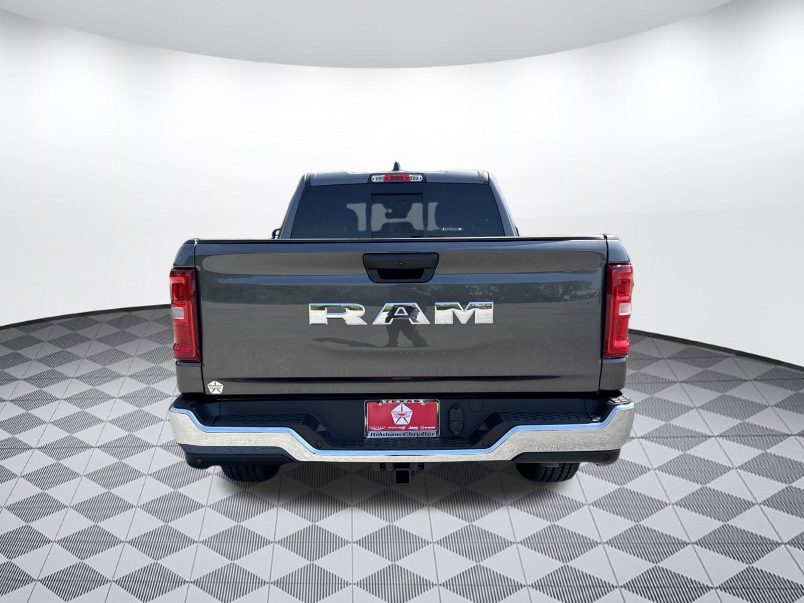 2025 Ram 1500 Tradesman photo 4