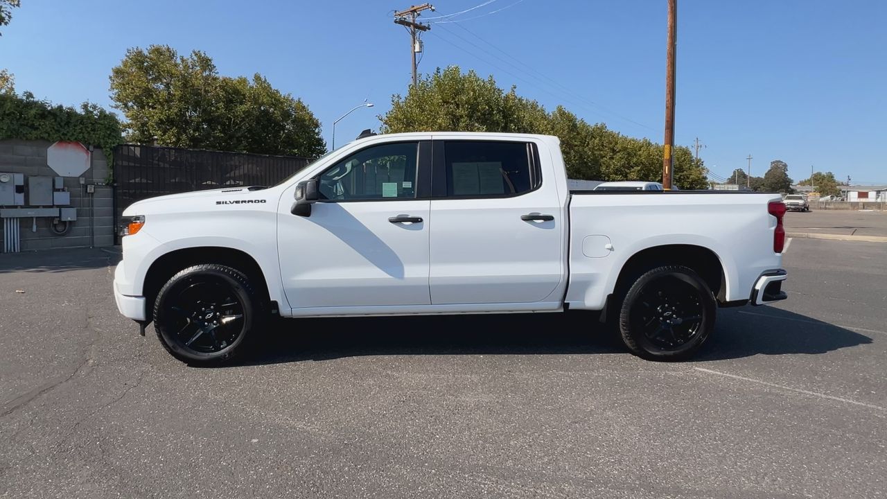 2025 Chevrolet Silverado 1500 Custom photo 39