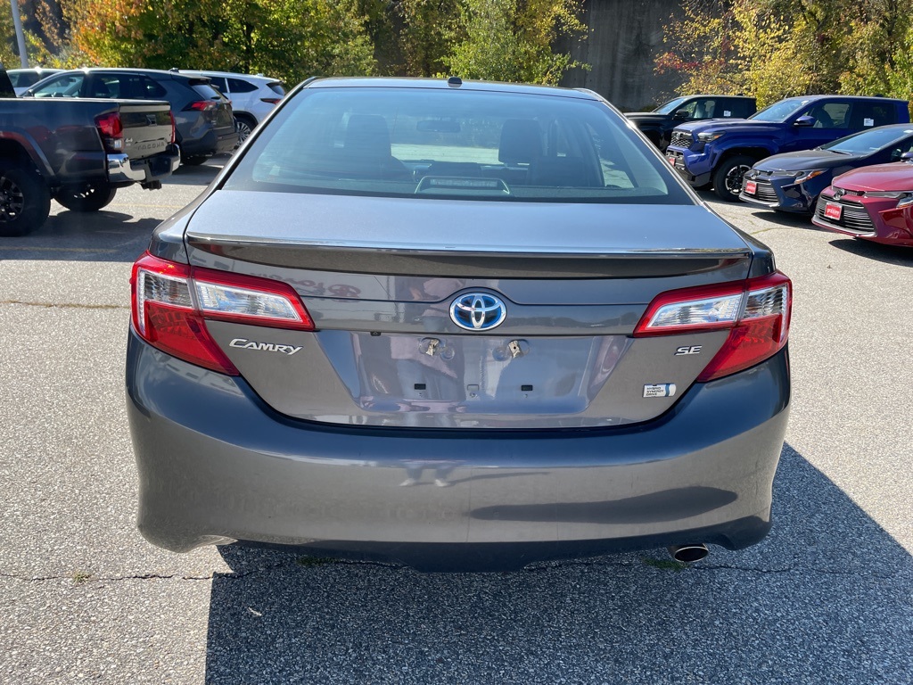 2014 Toyota Camry Hybrid SE photo 4