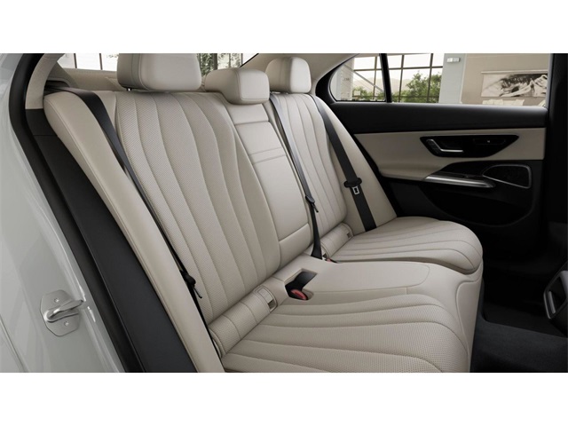 2026 Mercedes Benz E 350 4MATIC Sedan photo 5
