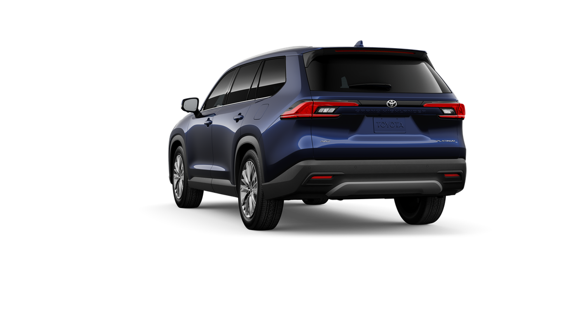 2026 Toyota Grand Highlander Platinum AWD photo 2