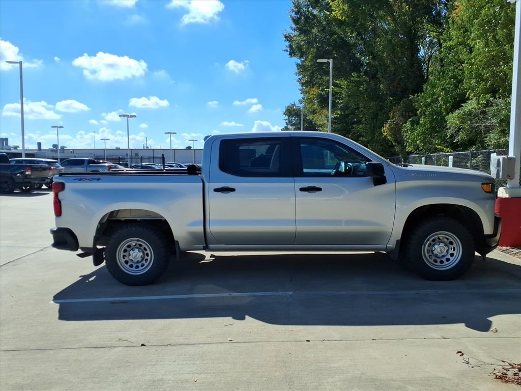 2021 Chevrolet Silverado 1500 photo 2