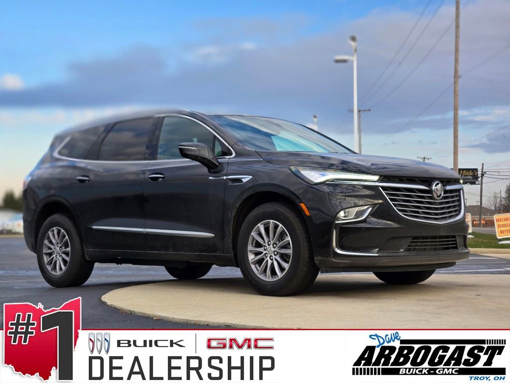 2024 Buick Enclave Essence's photo