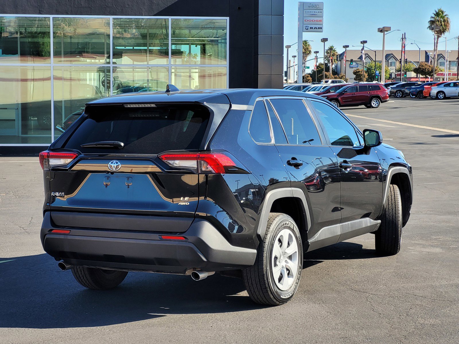 2024 Toyota RAV4 LE photo 2