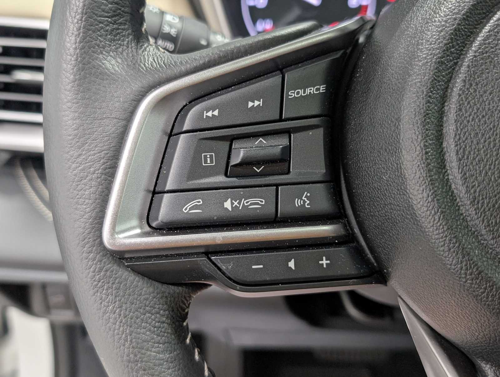 2025 Subaru Outback Limited XT photo 27