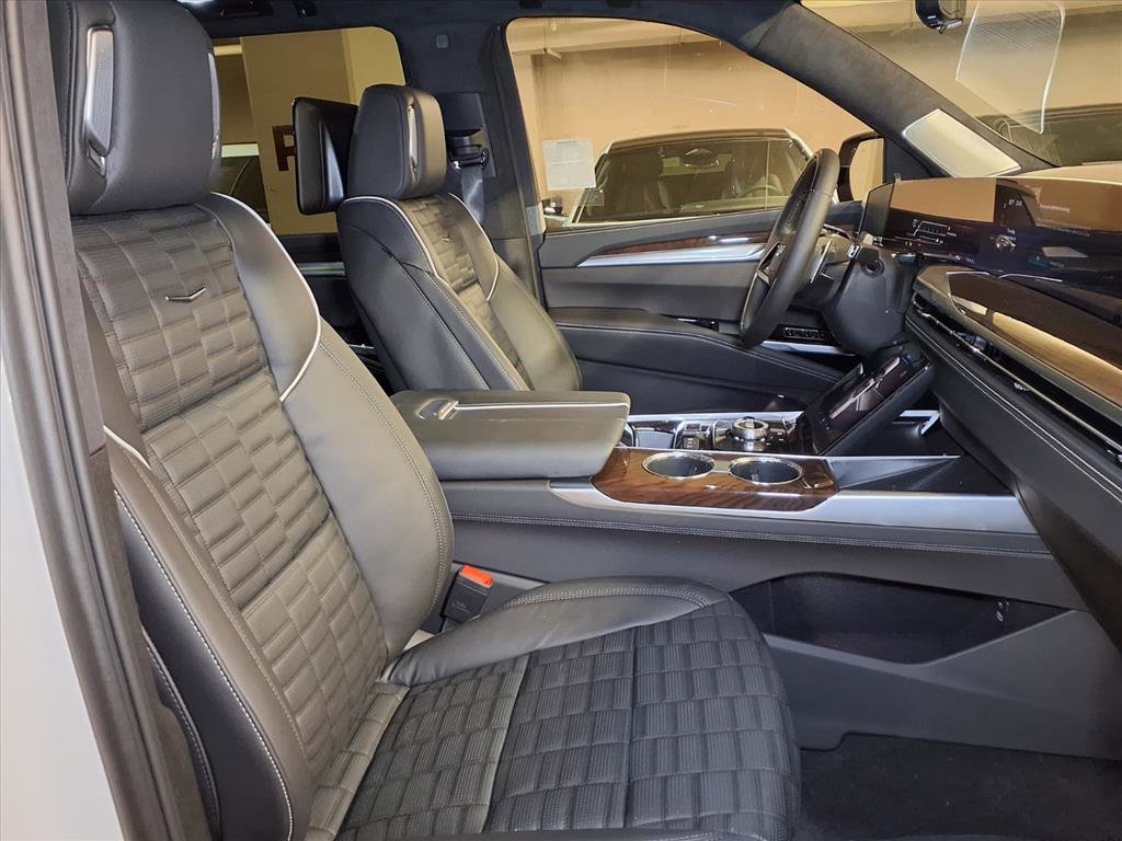 2025 Cadillac Escalade Sport Platinum photo 6