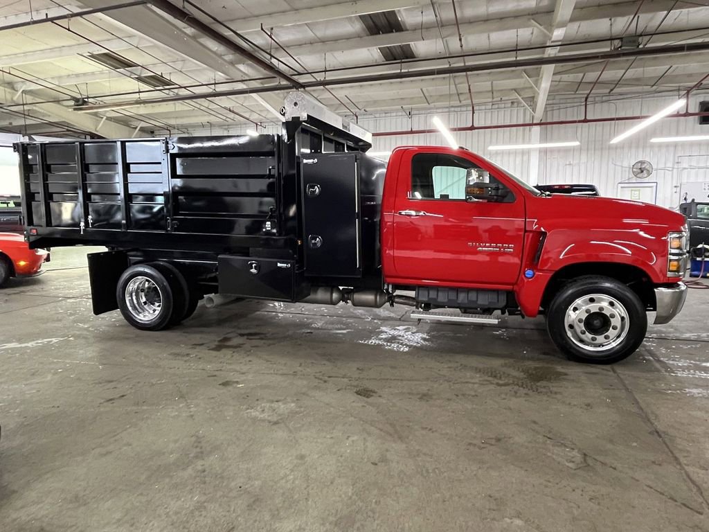 2024 Chevrolet Silverado 4500HD LT photo 4