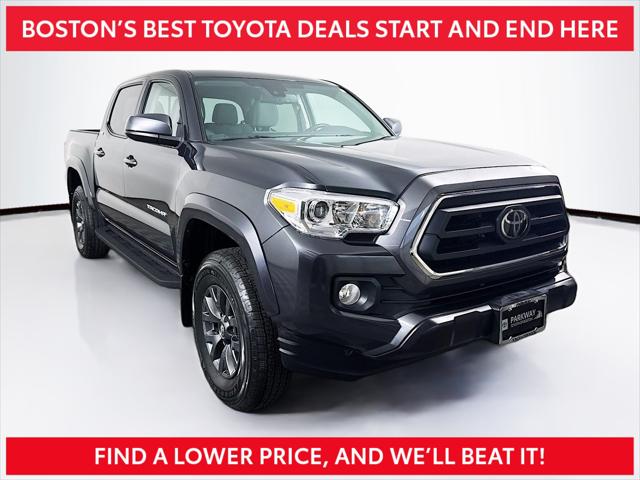 2022 Toyota Tacoma SR5's photo