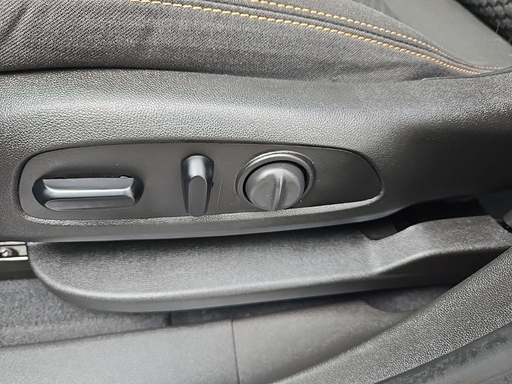 2021 Gmc Terrain SLE photo 17