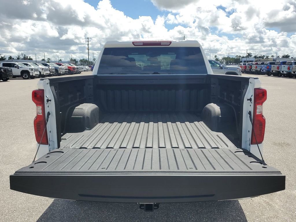 2025 Chevrolet Silverado 1500 Custom photo 22