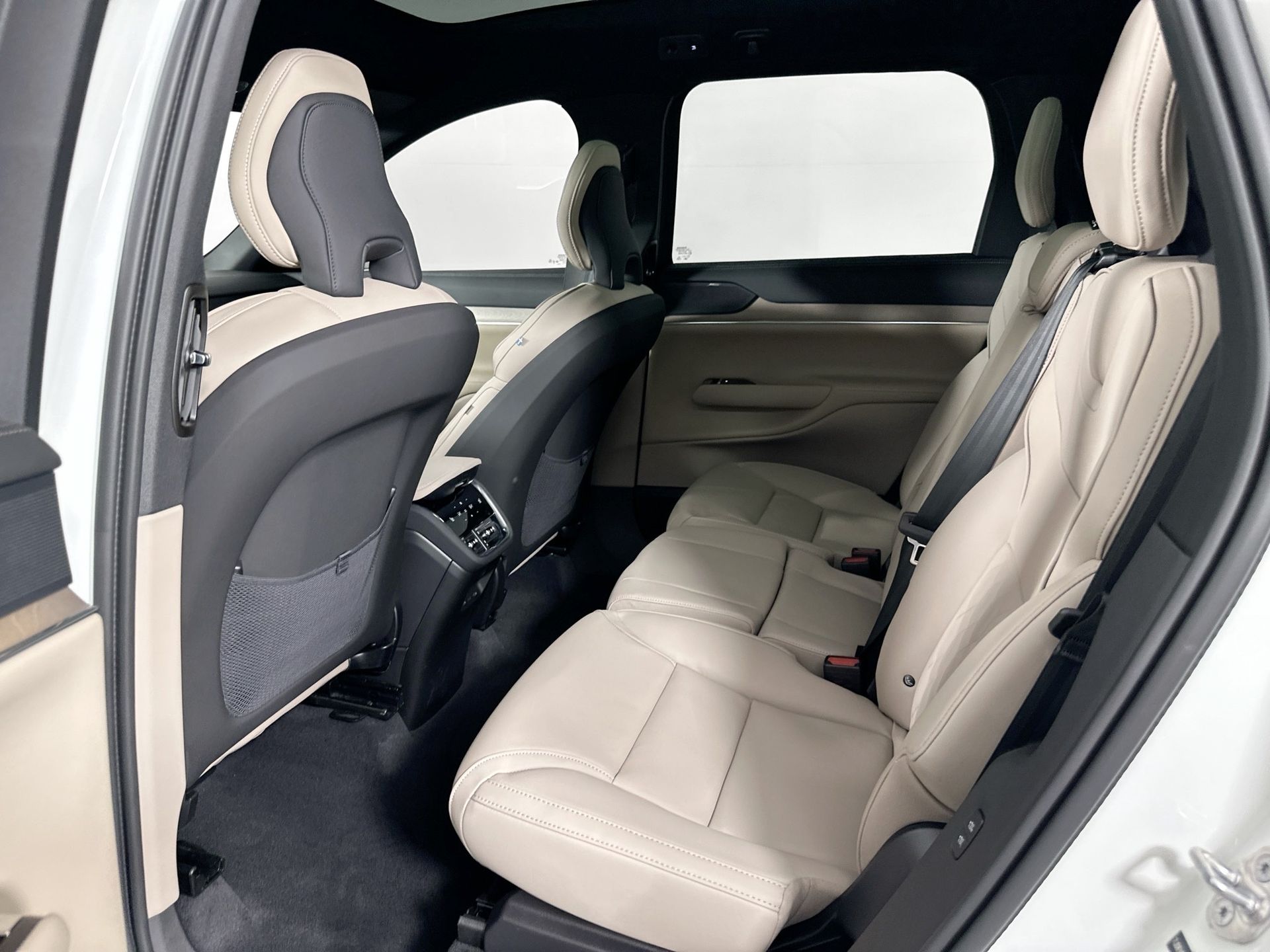 2025 Volvo EX90 Twin Motor Ultra photo 20