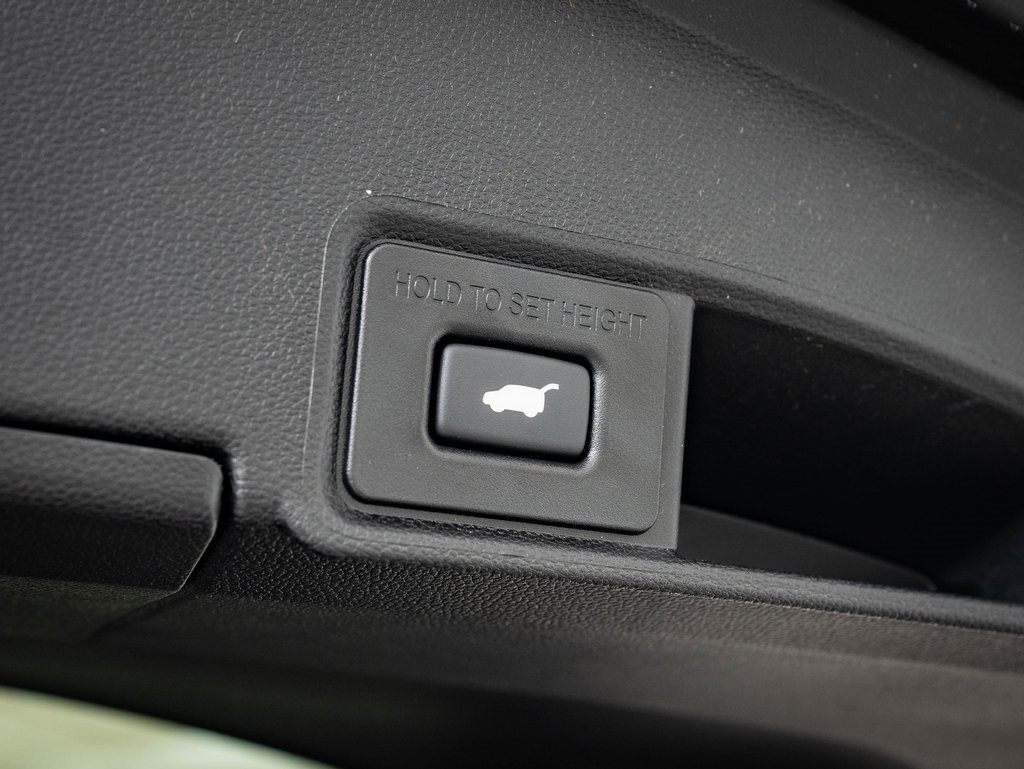 2025 Acura RDX photo 18