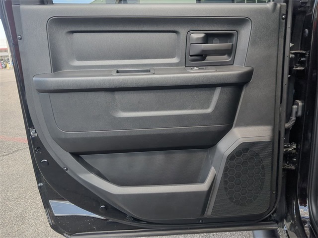 2025 Ram 2500 Tradesman photo 16