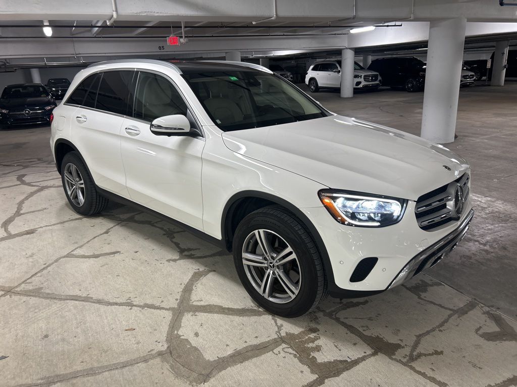 2022 Mercedes-Benz GLC