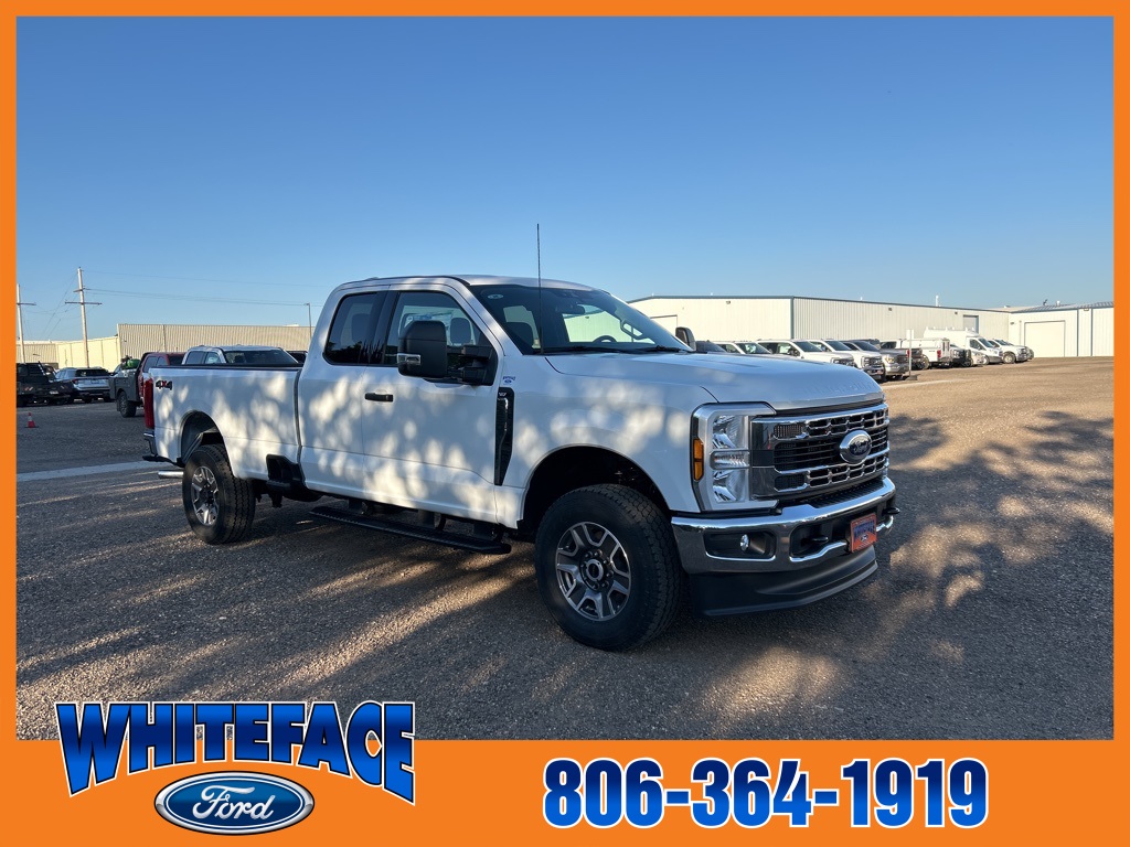 2025 Ford F-350 XLT photo 8
