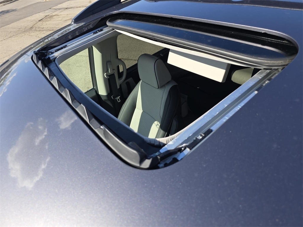 2026 Honda Odyssey Elite photo 2
