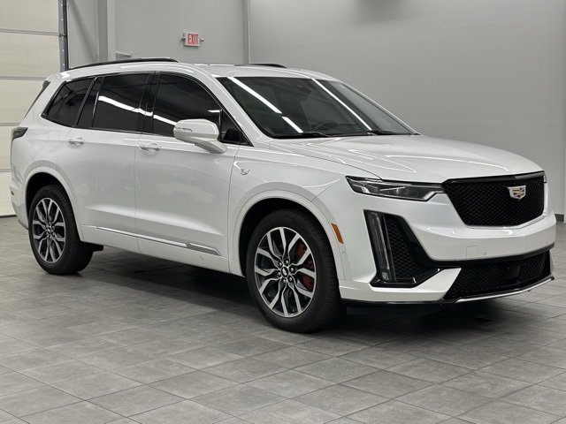 2025 Cadillac XT6 Sport's photo