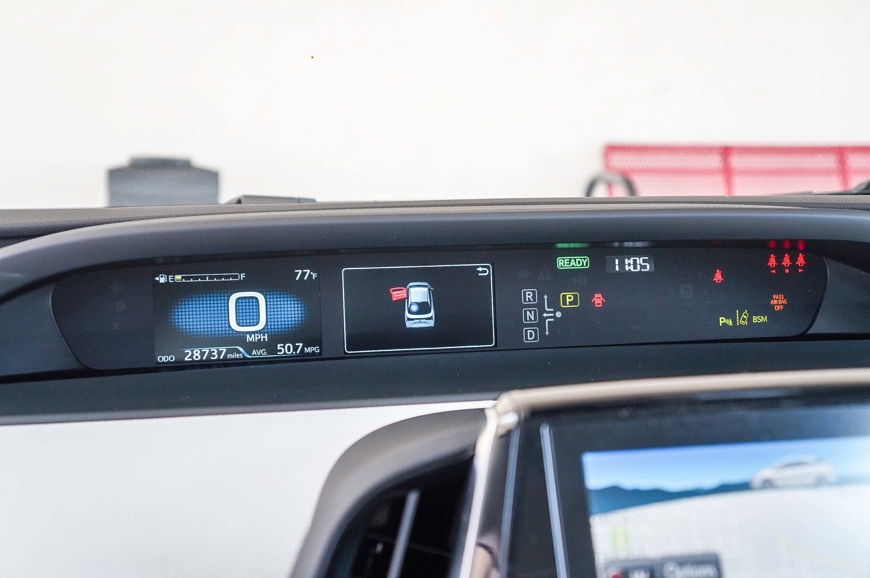 2022 Toyota Prius Limited photo 23