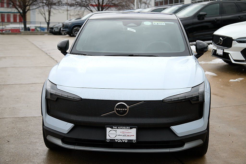 2026 VOLVO EX30 CC - Image 4