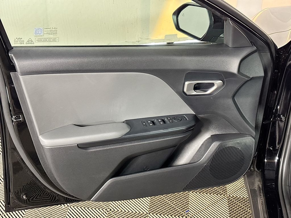 2025 Kia K4 LXS photo 10