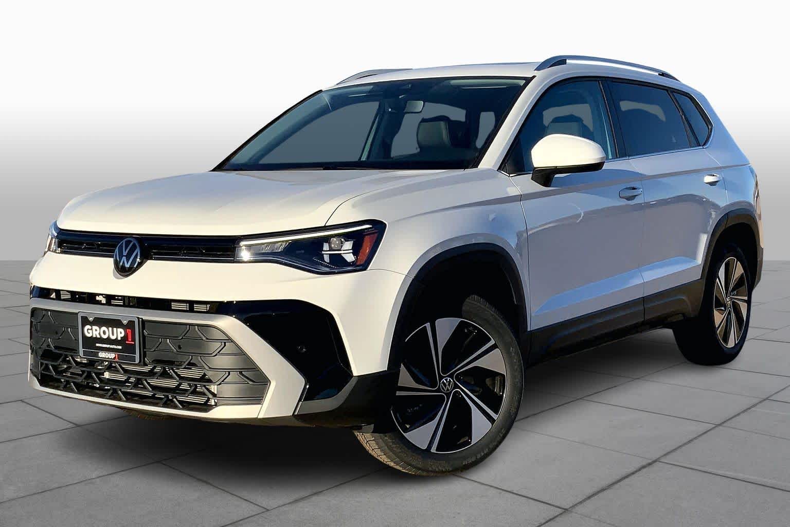 2026 Volkswagen Taos SE's photo