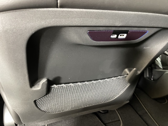 2025 Chrysler Pacifica photo 40
