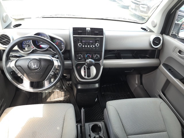 2011 Honda Element EX photo 27