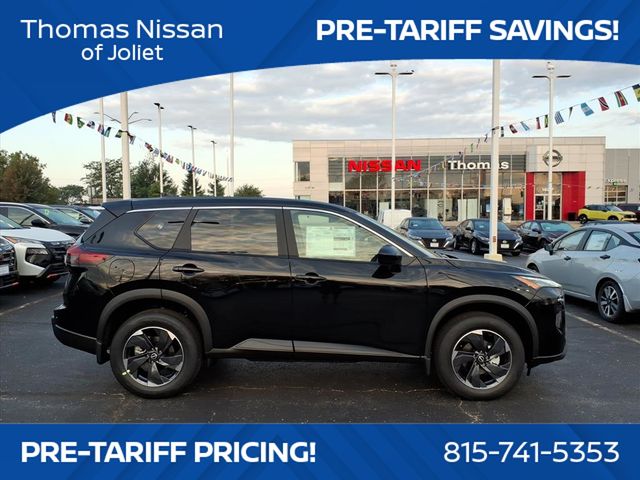 2026 Nissan Rogue SV photo 2