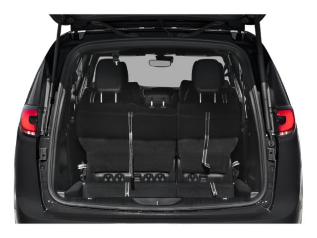 2026 Chrysler Pacifica Limited photo 9