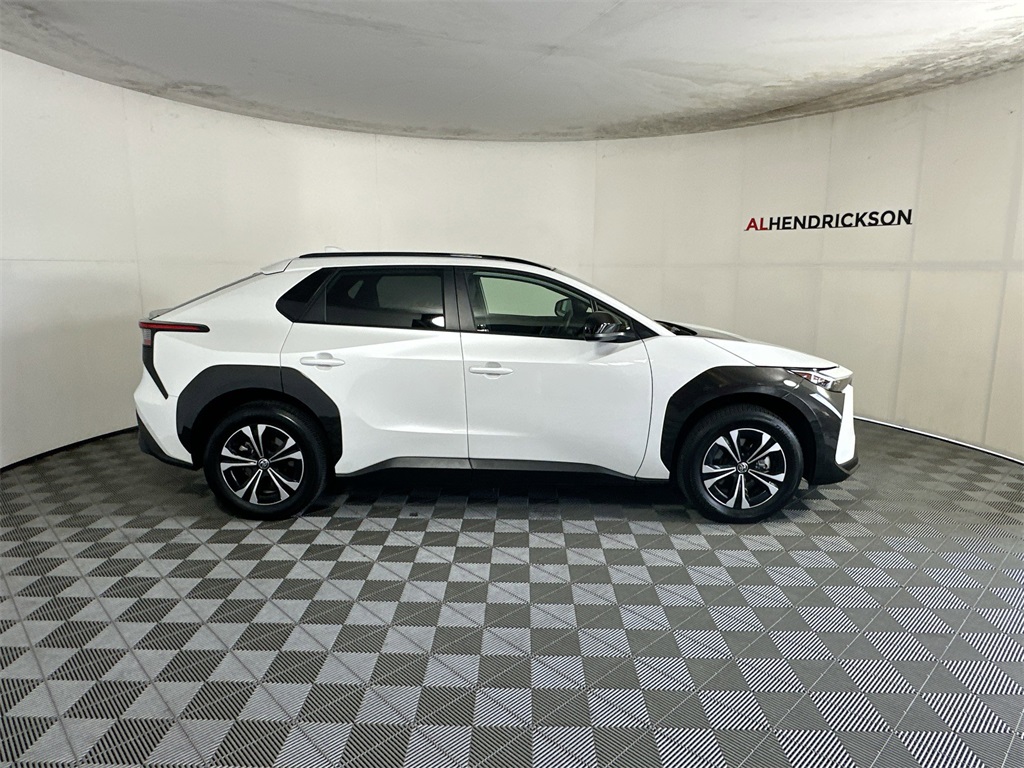 Used 2024 Toyota bZ4X XLE with VIN JTMAAAAA0RA043551 for sale in Coconut Creek, FL