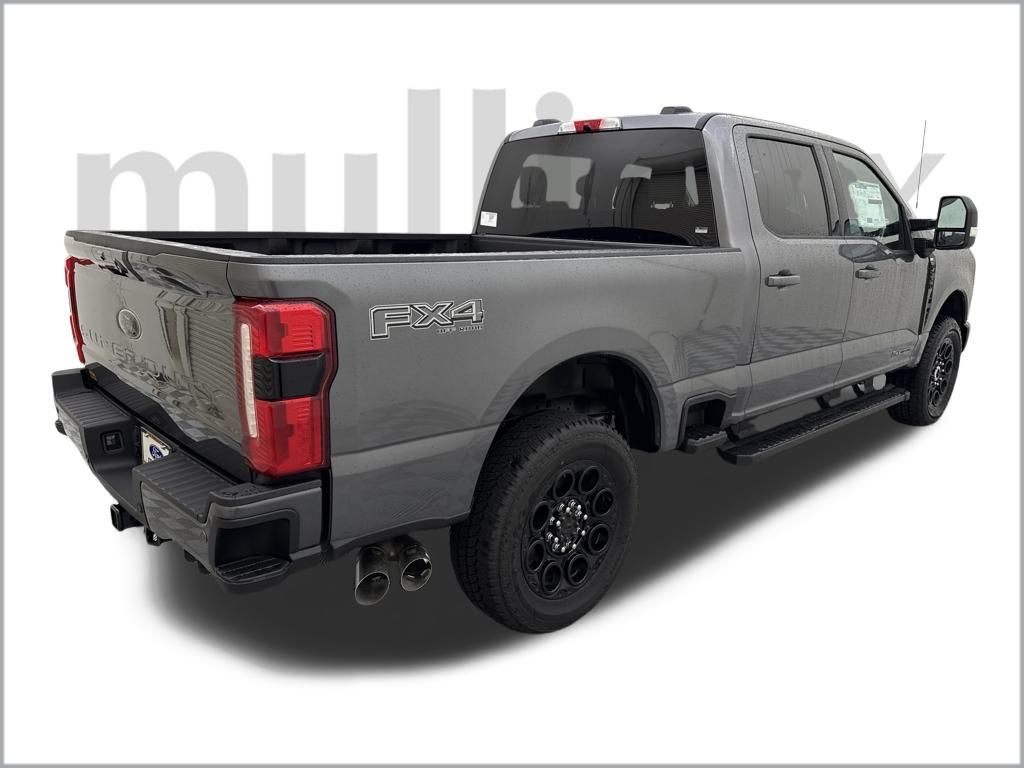 2026 Ford F-250 XLT photo 3