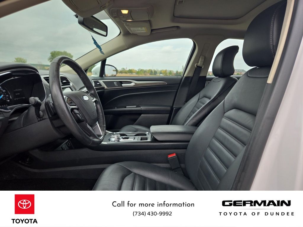 2018 Ford Fusion SE photo 12