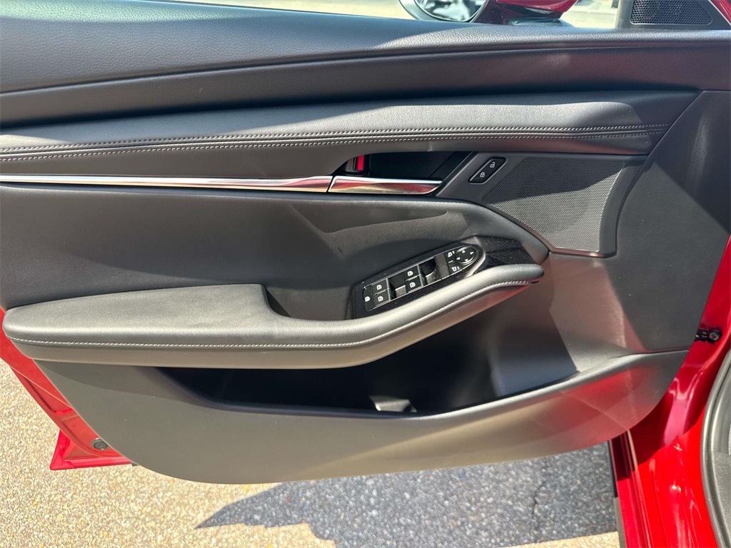 2025 Mazda Mazda3 2.5 s Preferred photo 16