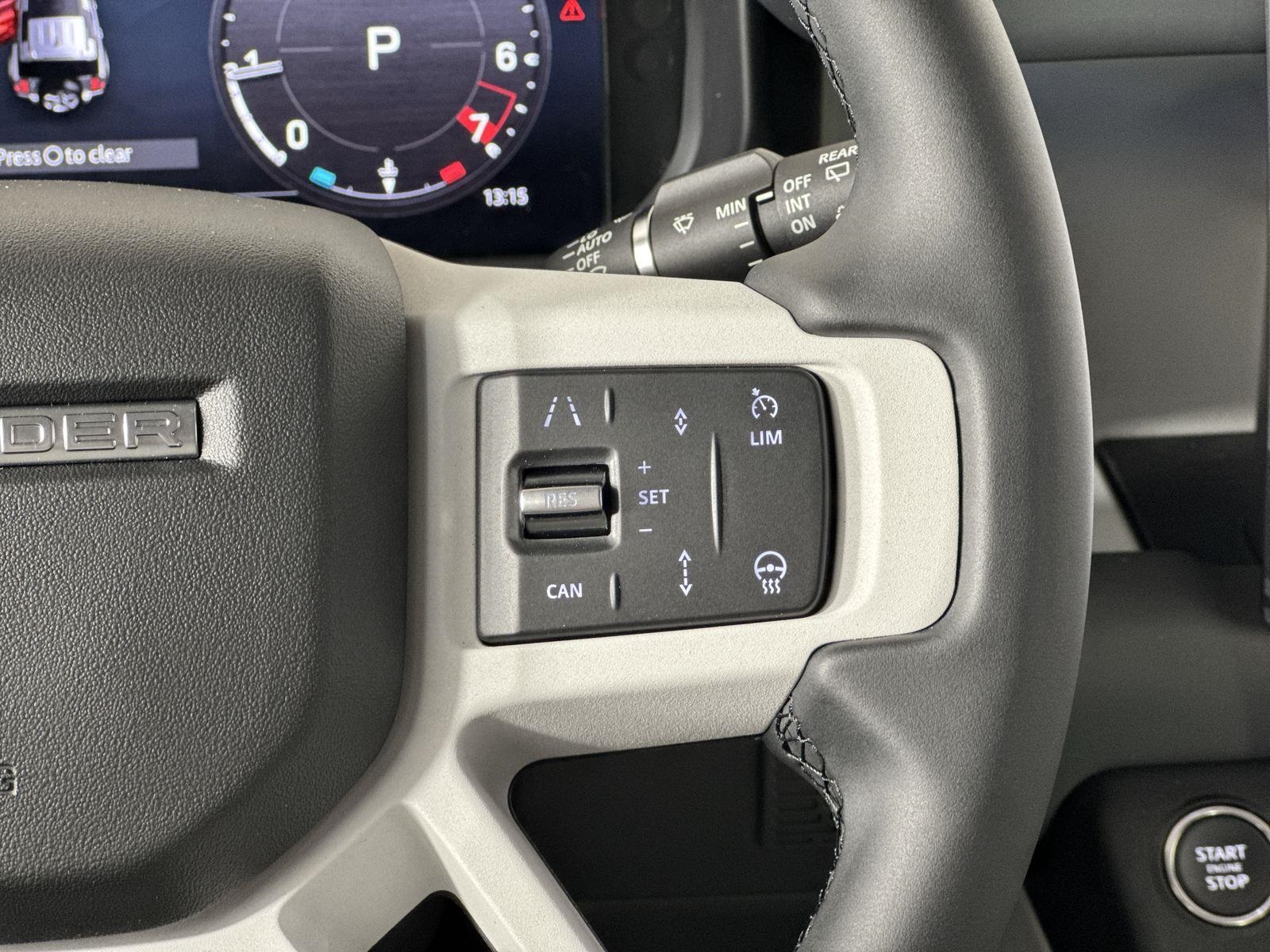 2025 Land Rover Defender 110 S photo 13