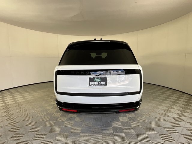 2025 Land Rover Range Rover SE photo 2