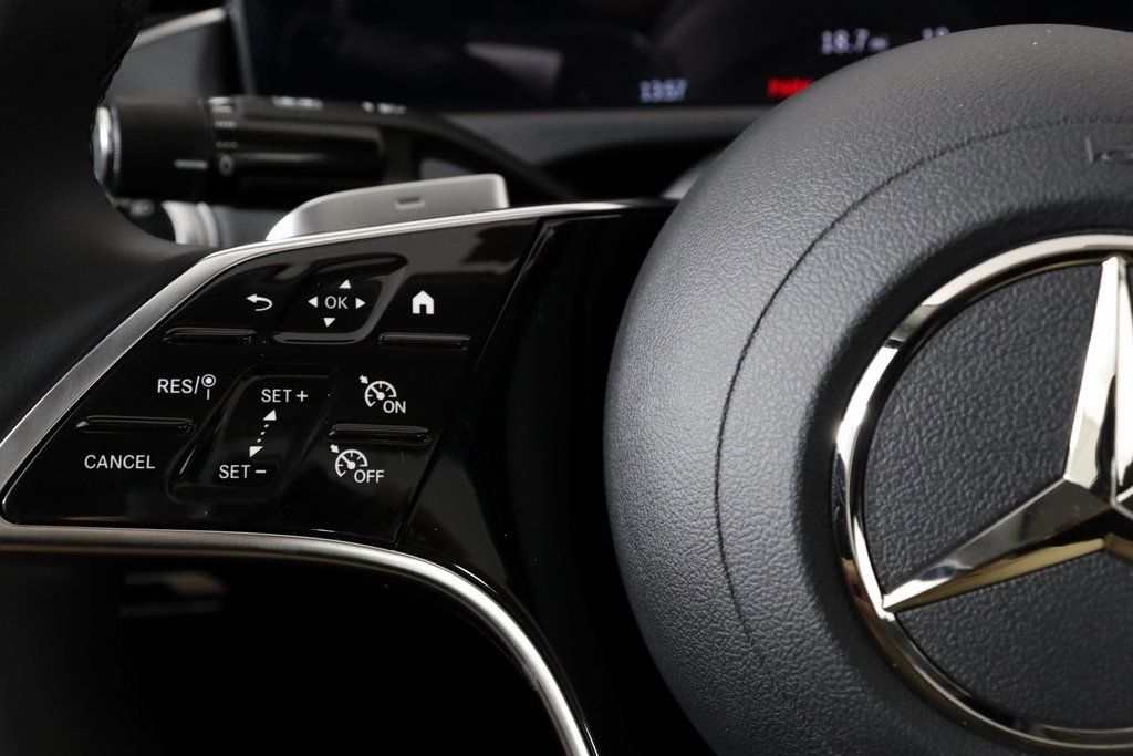 2025 Mercedes Benz E 350 4MATIC photo 17