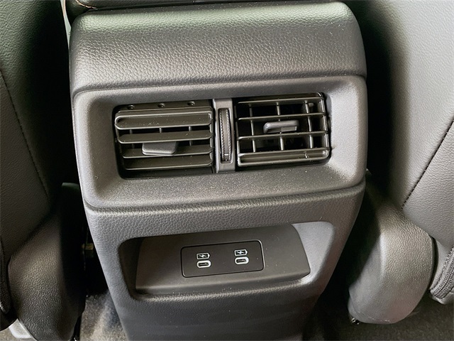 2026 Honda CR-V Hybrid Sport-L photo 17