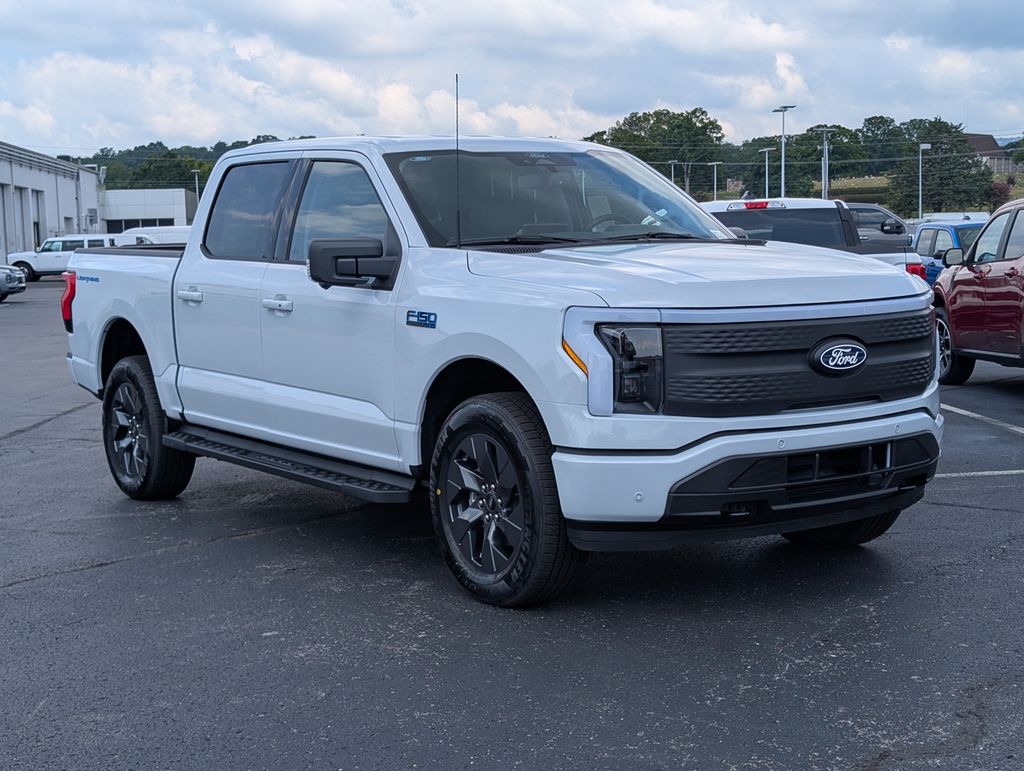 2025 Ford F-150 Lightning photo 2