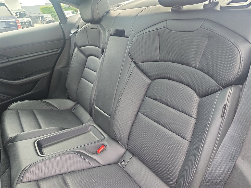 2020 Porsche Taycan 4S photo 13