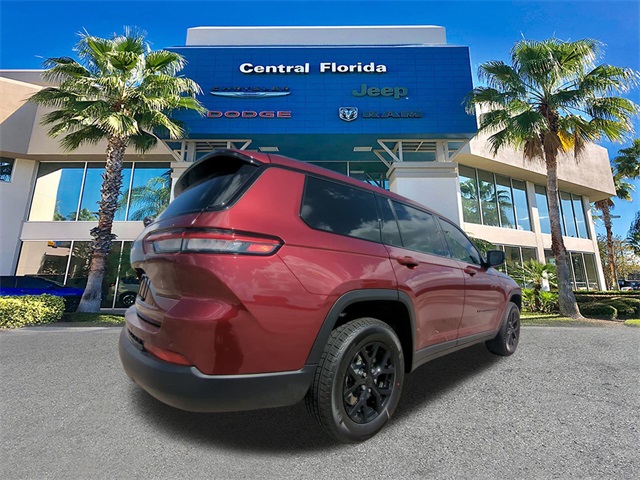 2025 Jeep Cherokee Altitude X photo 3