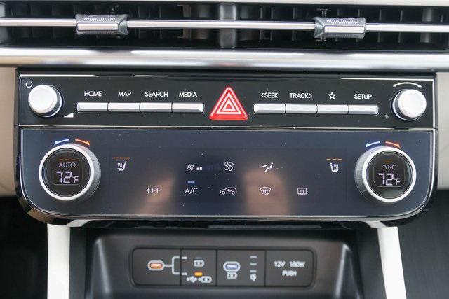 New 2025 White Hyundai SEL FWD image 16